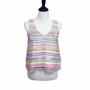 Candie's V neck pullover tiered tank blouse